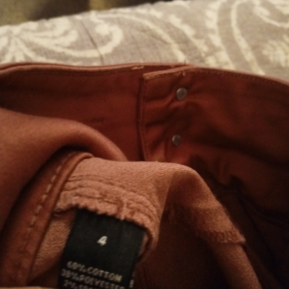 Refuge burgundy jean shorts - Picture 4 of 7